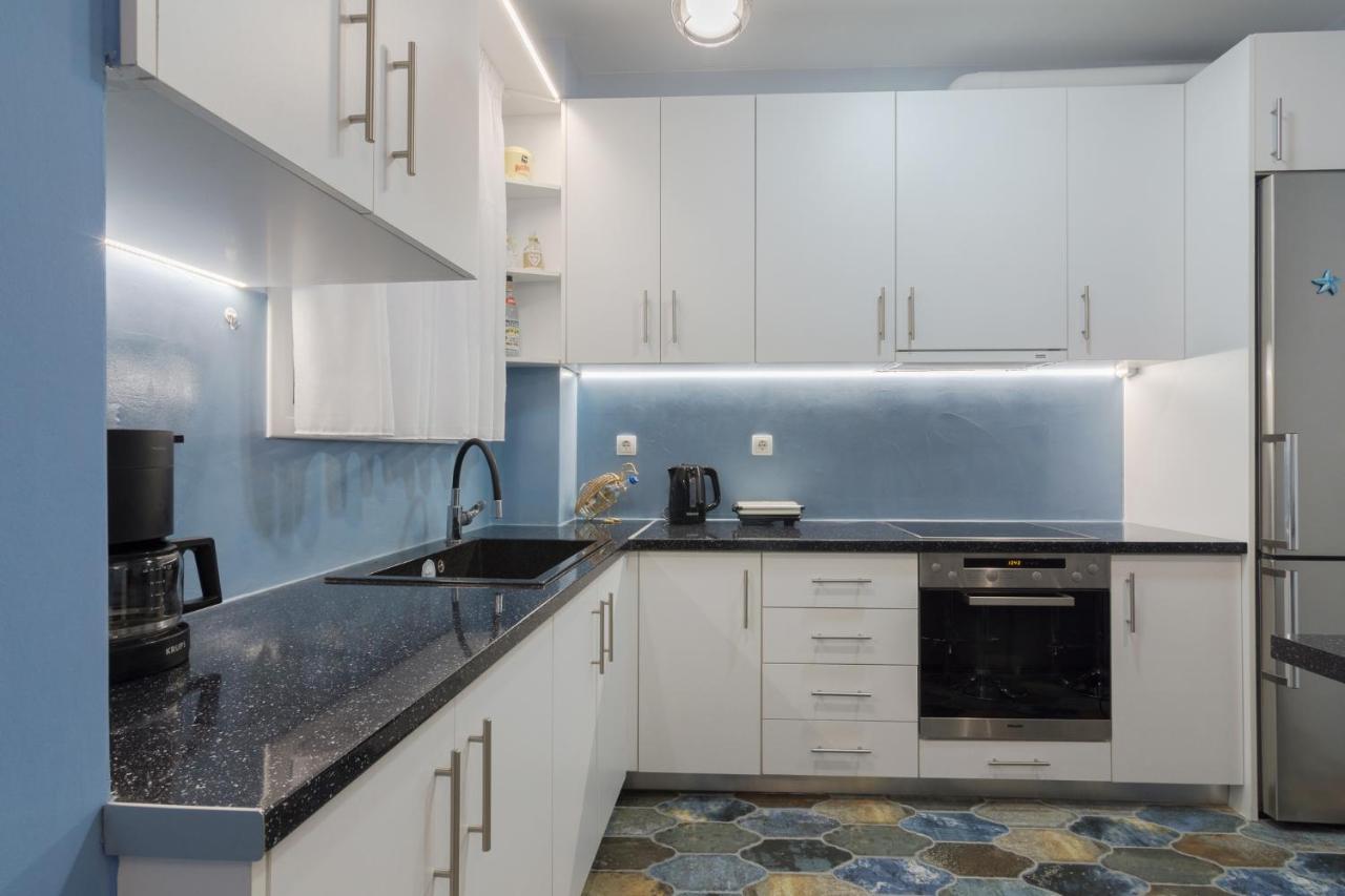 Wonderful Renovated Apartment With Private Patio Atena Exterior foto