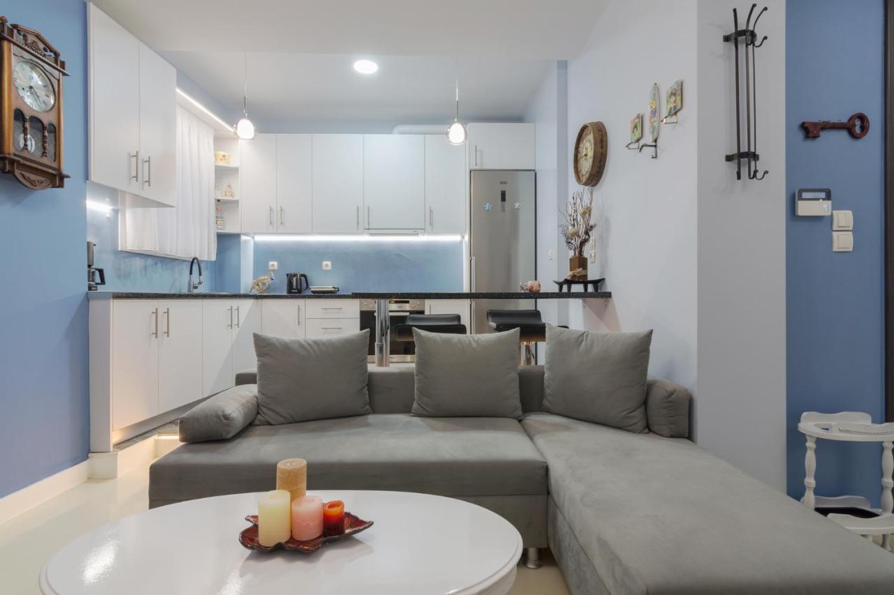 Wonderful Renovated Apartment With Private Patio Atena Exterior foto